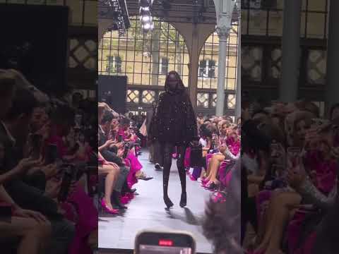 What is going on at the #valentino fashion show. #fashion #fashionstyle #fyp #shorts