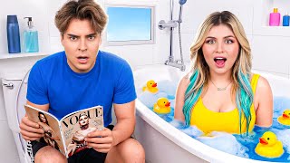 24 HORAS ENCERRADOS en el BAÑO con FROBY!! 🫣🛁💦 thumbnail