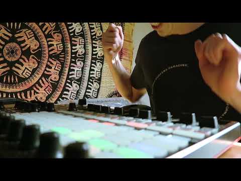 Le Bard - Acid Is Back