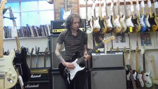 Video thumbnail for 1988 Fender Stratocaster by Dave Simpson
