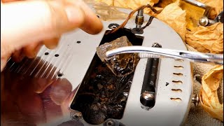 Video thumbnail for 1940's Rickenbacker Silver Hawaiian Full of Something Weird by twoodfrd