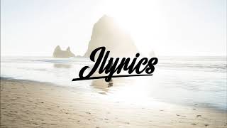 Riley Pearce – Glass Vase