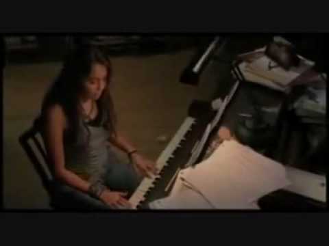 I Hope You Find It - Miley Cyrus OFFICIAL MUSIC VIDEO HQ (480 x 360).mp4