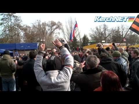 „Euromaidan“ auf der Krim  –  Steine auf Prowestler [Video aus YouTube]