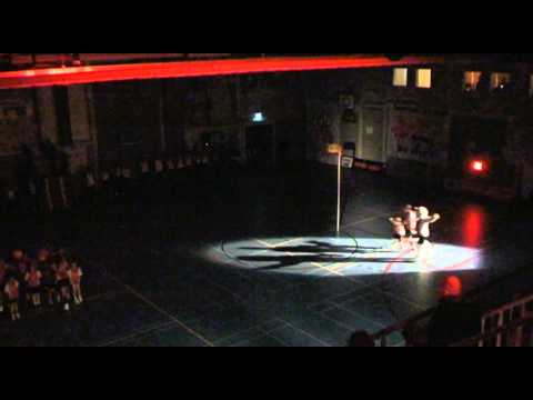 8-1-2011 TOP/wereldtickets.nl 1 - PKC 1 oplopen en overhandigen wedstrijdbal