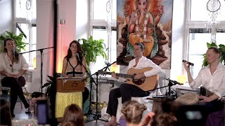Kevin James & Susana -- 3. Aum Mani Padme Hung -- (Full Live Chanting circle from Helsinki)
