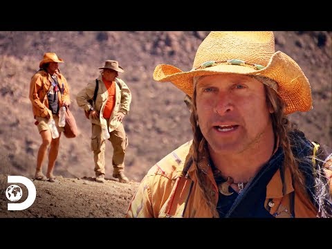 Can they cross the volcanic rocks of the desert without food? | Challenge x 2