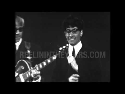 Freddie & The Dreamers • "Kansas City" • LIVE 1964 [Reelin' In The Years Archive]
