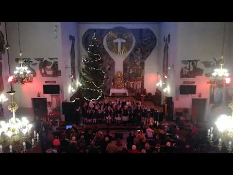 Chór Bez Batuty - Charytatywny Koncert Chóru dla chorego Kacperka Ryło