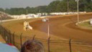 preview picture of video 'Sprint Car Flip at Kamp Motor Speedway'