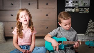 Download lagu Twinkle Twinkle Little Star - 7-Year-Old Claire Crosby with 5-Year-Old Carson Crosby on Ukulele! mp3