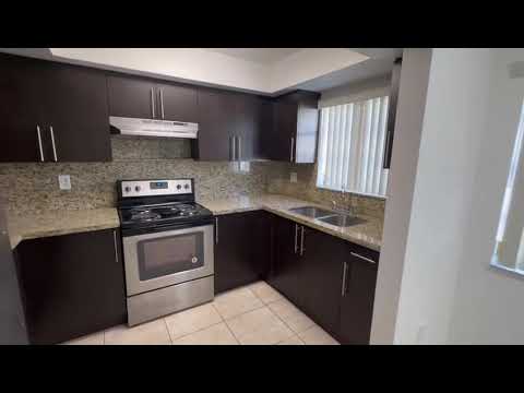 555 S Luna Ct Hollywood, FL 33021 - Video 6 of 6