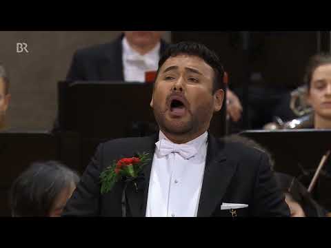 Javier Camarena sings Puccini "Nessun dorma" (Turandot) with Munich Radio Orchestra and Ivan Repusic