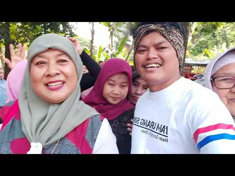 dunia-terbalik-cihuy-di-lokasi-di-padatin-penonton