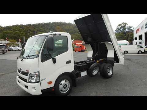 HINO 300 XZU640L-WKMGSW3 4х2 (БАЗА 2,82) - самосвал с ЗВ, 3,5 т., КП AISIN, CANTONI SQUARE TYPE 1