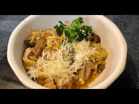 Crockpot Chicken & Mushrooms | Southern Sassy Mama