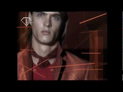 fashiontv | FTV.com - ROMEO GIGLI HOM PE 2001
