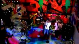 Seu Jorge e Almaz toca a can231;227;o Das Model