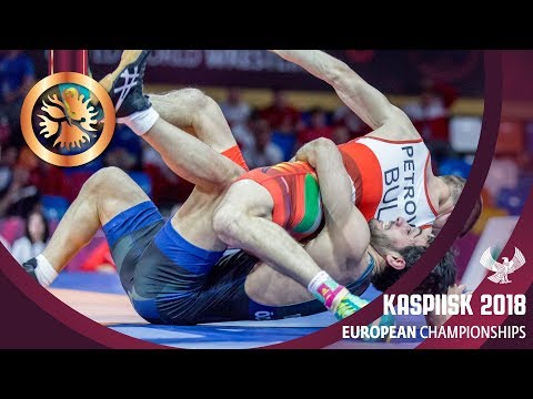 BRONZE GR - 55 kg: N. PETROV (BUL) v. E. OZTURK (TUR)