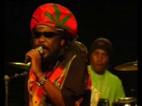 Papis Rootsman en concert