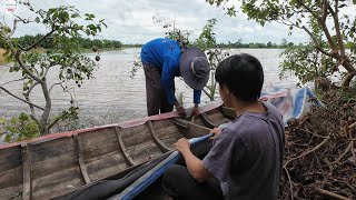 Surely the Boat Seller Will Be Surprised With Father's Boat-Mending Talent, A Free Meal That Is V...
