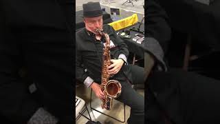 Doug Lawrence with a short teaser on his 10mfan Showtime mouthpiece