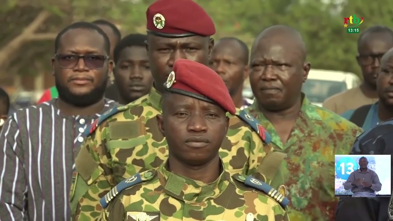 JNEPPC dans le Guiriko : à Bobo le drapeau s’élève accompagné de l’Hymne nationale en dioula