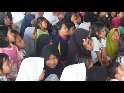Senyum Anak Negeri #4 — Cianjur  Di Cianjur, kami menemani anak-anak setelah gempa melalui trauma healing, bermain, dan berbagi. Bersama mereka, kami menciptakan ruang untuk kembali menemukan rasa nyaman, percaya diri, dan harapan.