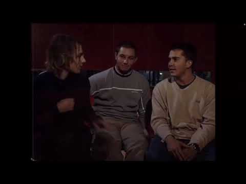 Ben & Chris from Silverchair fighting for 2 minutes straight