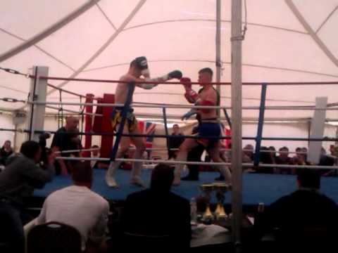 Adam smith muay thai fight 1st round