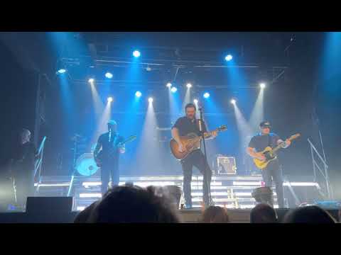 Chris Young Raised On Country at Billy Bob’s Texas 3.25.23