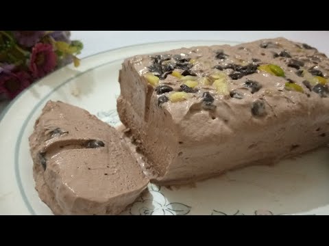easy to make chocolate ice cream recipe without condensed milk || Roomi's Cookbook