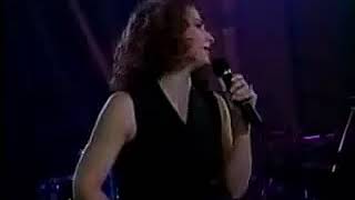Gloria Estefan - Hold me thrill me kiss me