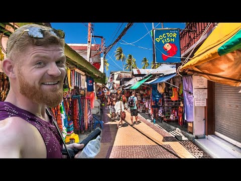 Floating around Phi Phi island 🏝️ 