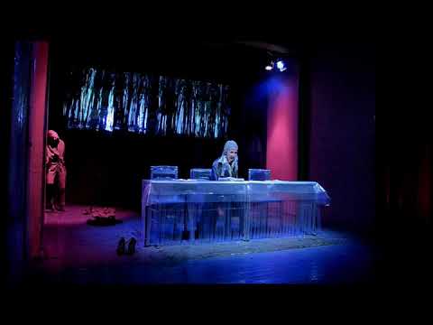 Antigone, a hubris. Omada7 - 2018