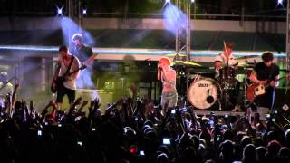 Paramore -  Never Let This Go - Parahoy 2014