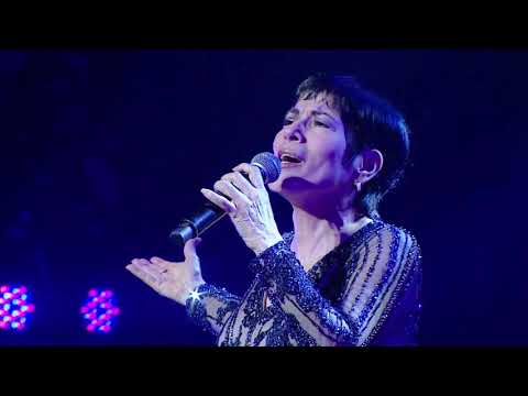 Cecilia Barraza - Cada Domingo a las 12 (Video Oficial)