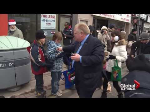 Mayor Ford encounters hecklers at Santa Claus parade