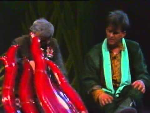 Indexovo Pozoriste Ne ostavljajte me samog dok himna svira