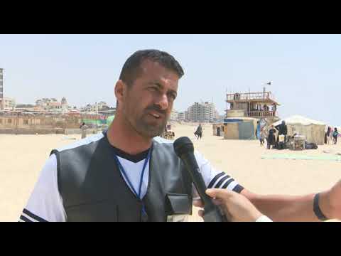 استعدادات بلدية غزة لاستقبال المصطافين على شاطئ بحر غزة