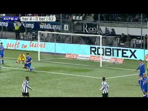 Heracles Almelo - VV Berkum; sfeerverslag © 2011 kvpm.nl