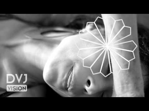 Pixel Girls presents: Emilio Fernandez featuring Simple Symphonys - A Wet Summernight