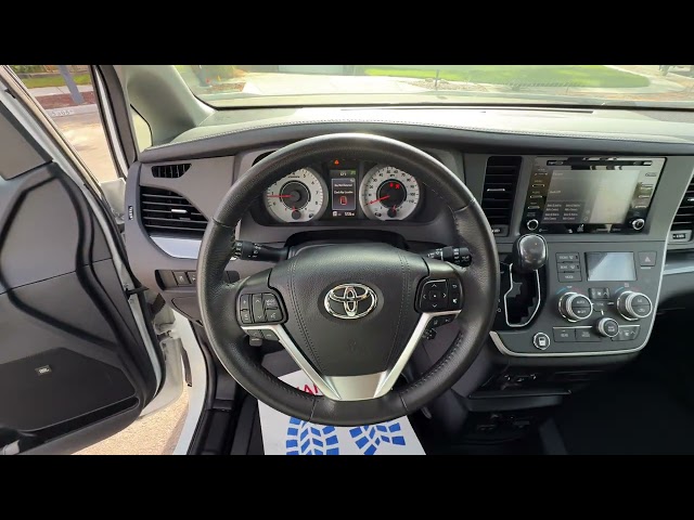 2020 TOYOTA SIENNA VAN V6, 3.5 LITER SE PREMIUM MINIVAN 4D