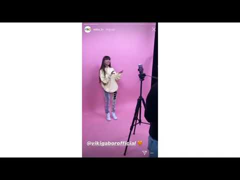 Viki Gabor śpiewa piosenkę Justina Biebera, Beyonce i Rihanne