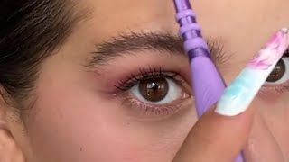 #Rosalía vous donne son tips pour faire ses baby hairs ! #Coachella