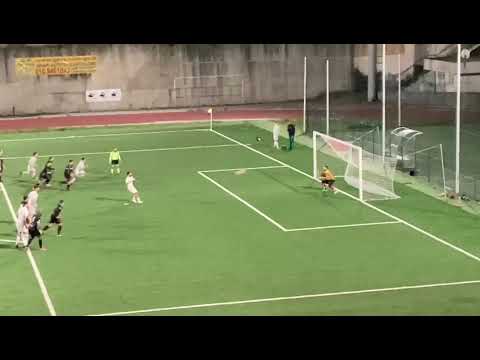 Superba Mura Angeli : Massone para il rigore a Rizqaoui