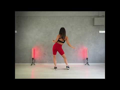 1-minute Drill to Perfect Your Bachata Basic Hips
