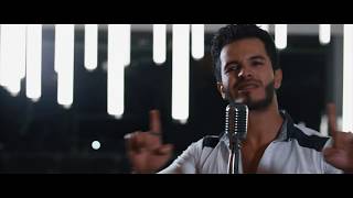 Vuelve Music Video