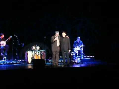 Enrico Macias et Houcine lasnami à Auchel