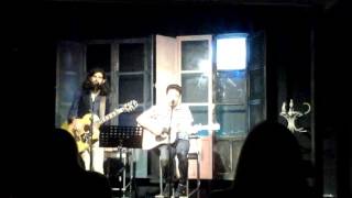 Pájaros en la cabeza - Toni Rivington (con Guille Santa-Olalla)